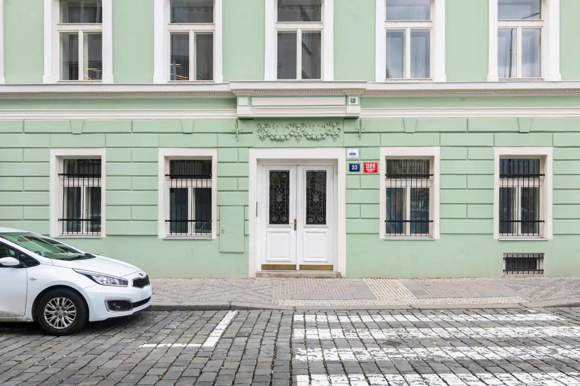 Emerald Apartments Boutique Residence Praga Esterno foto