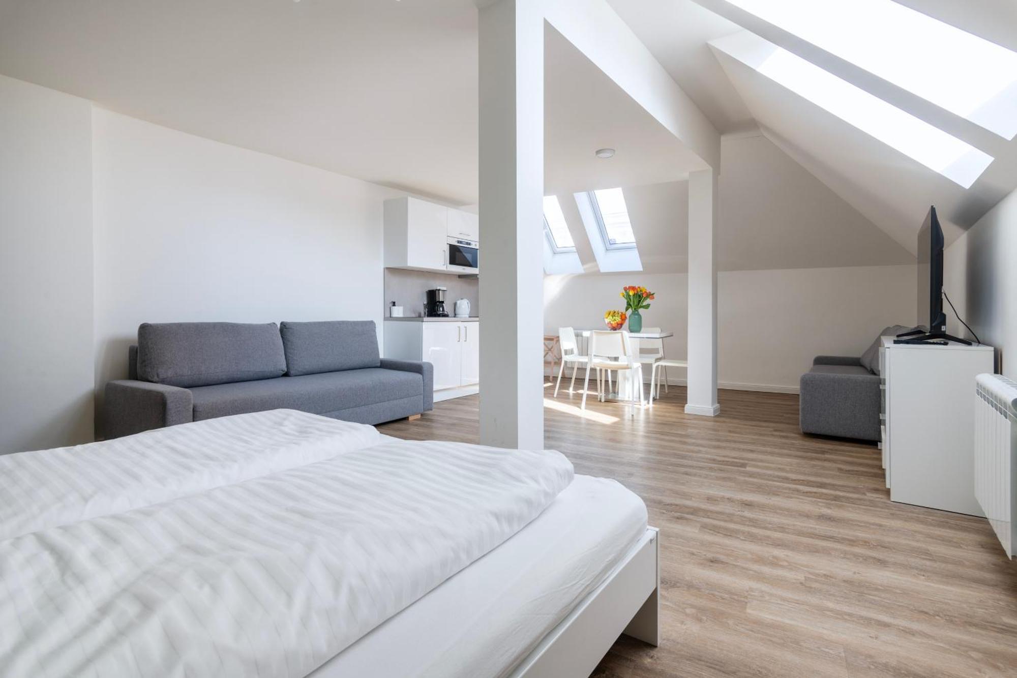 Emerald Apartments Boutique Residence Praga Esterno foto